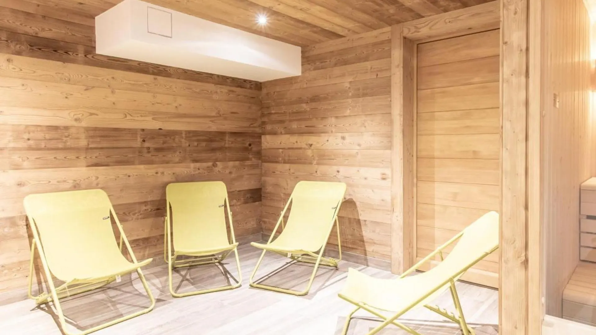 Appartement Spacieux Avec Sauna Et Spa, Proche Des Pistes - Fr-1-467-143 르그랑보르낭 0*,